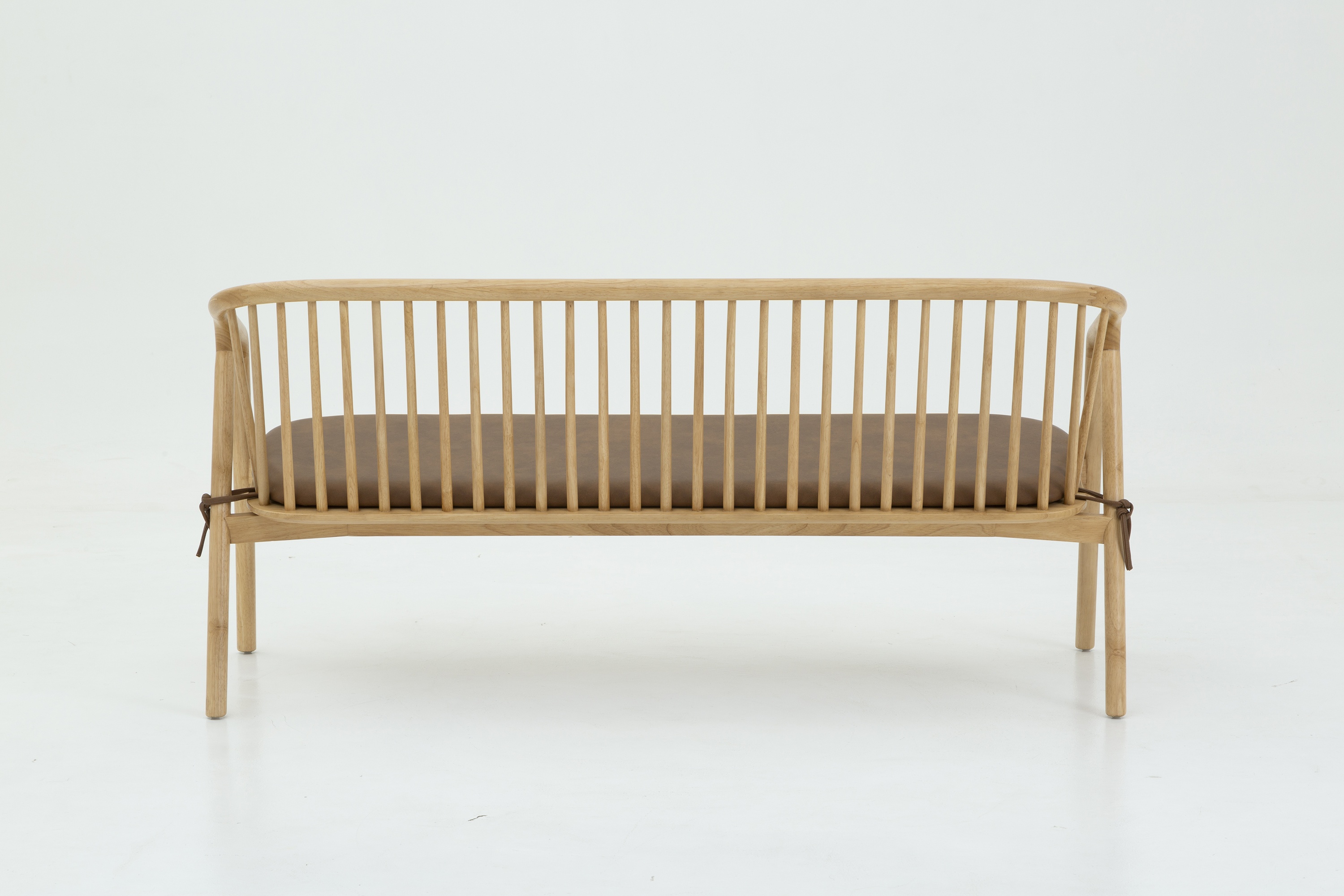 Banco lounge Lake con marco sólido de rubberwood natural, Cuero Courier Hazel - image 3