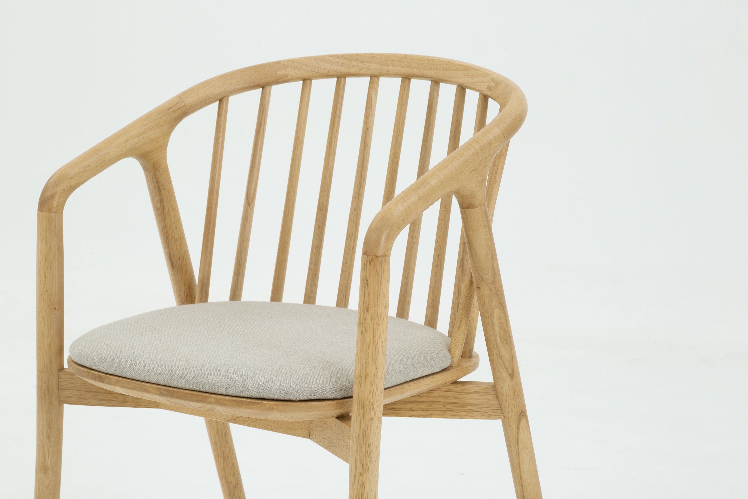 Silla de brazos Lake con marco sólido de rubberwood natural, tela Diego Natural - image 4