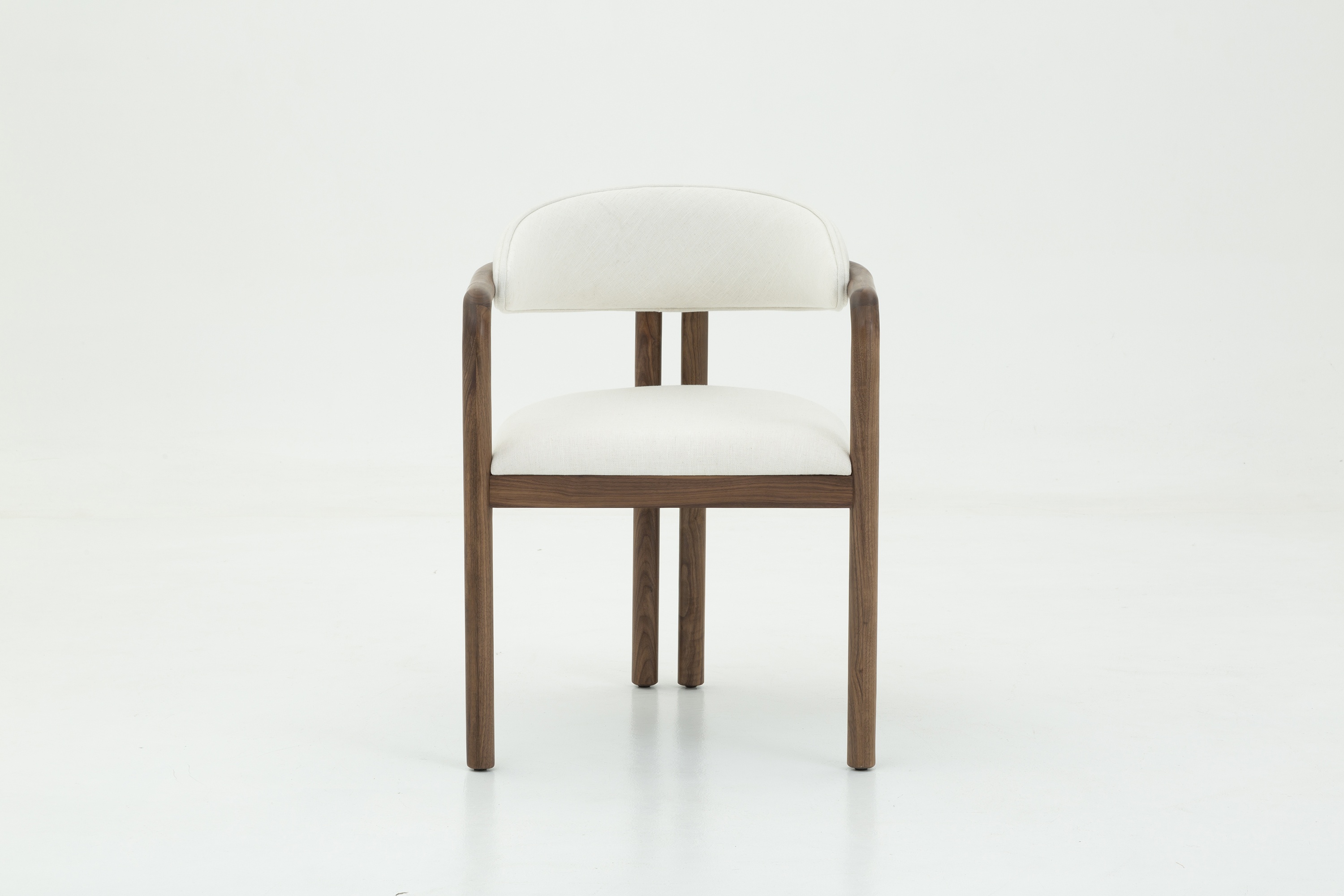 Silla de brazos Palermo con marco de walnut natural sólido, tela Diego Cream - image 1