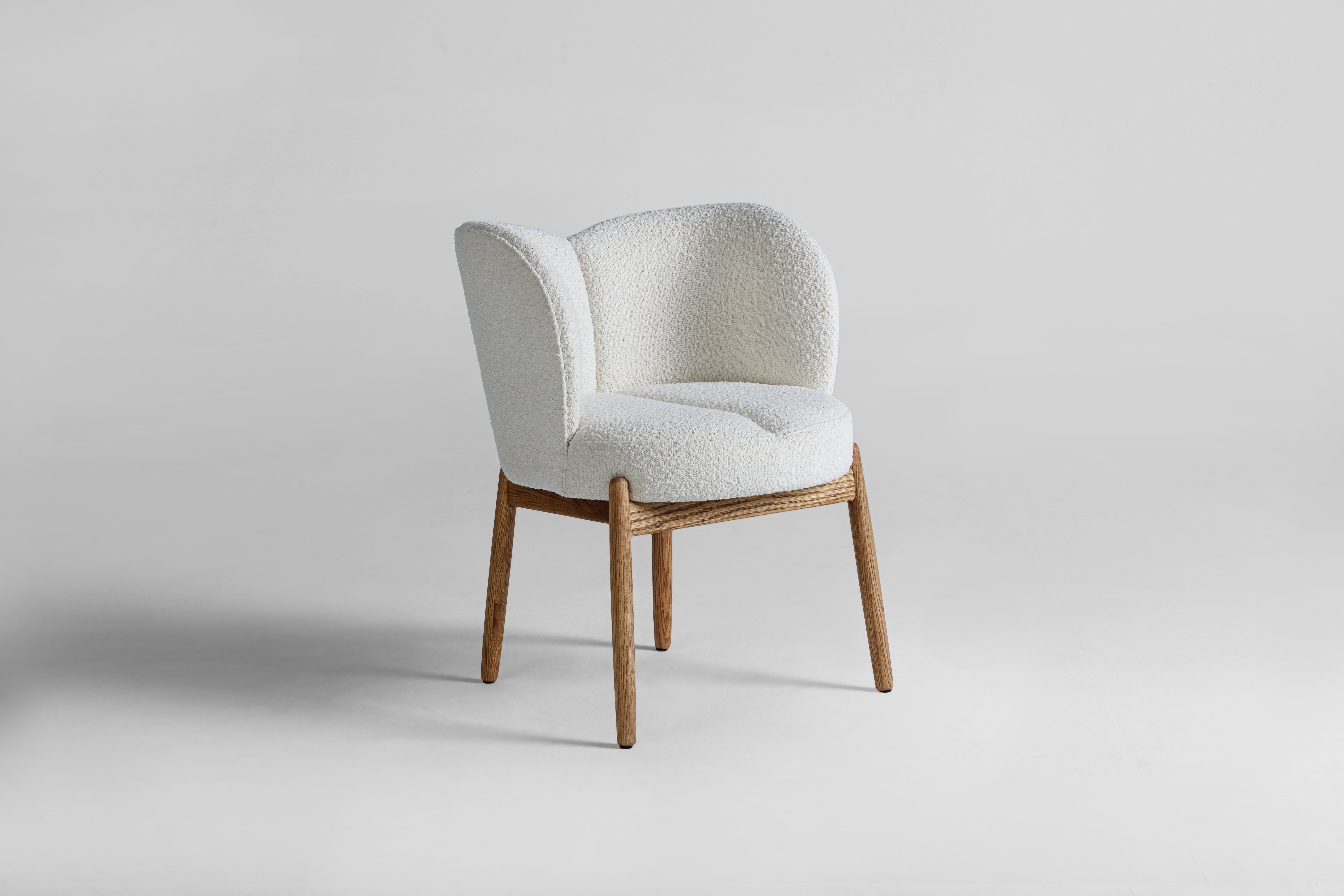 Shibuya dining chair with Solid natural oak frame, Olana Off White Fabric - image 4