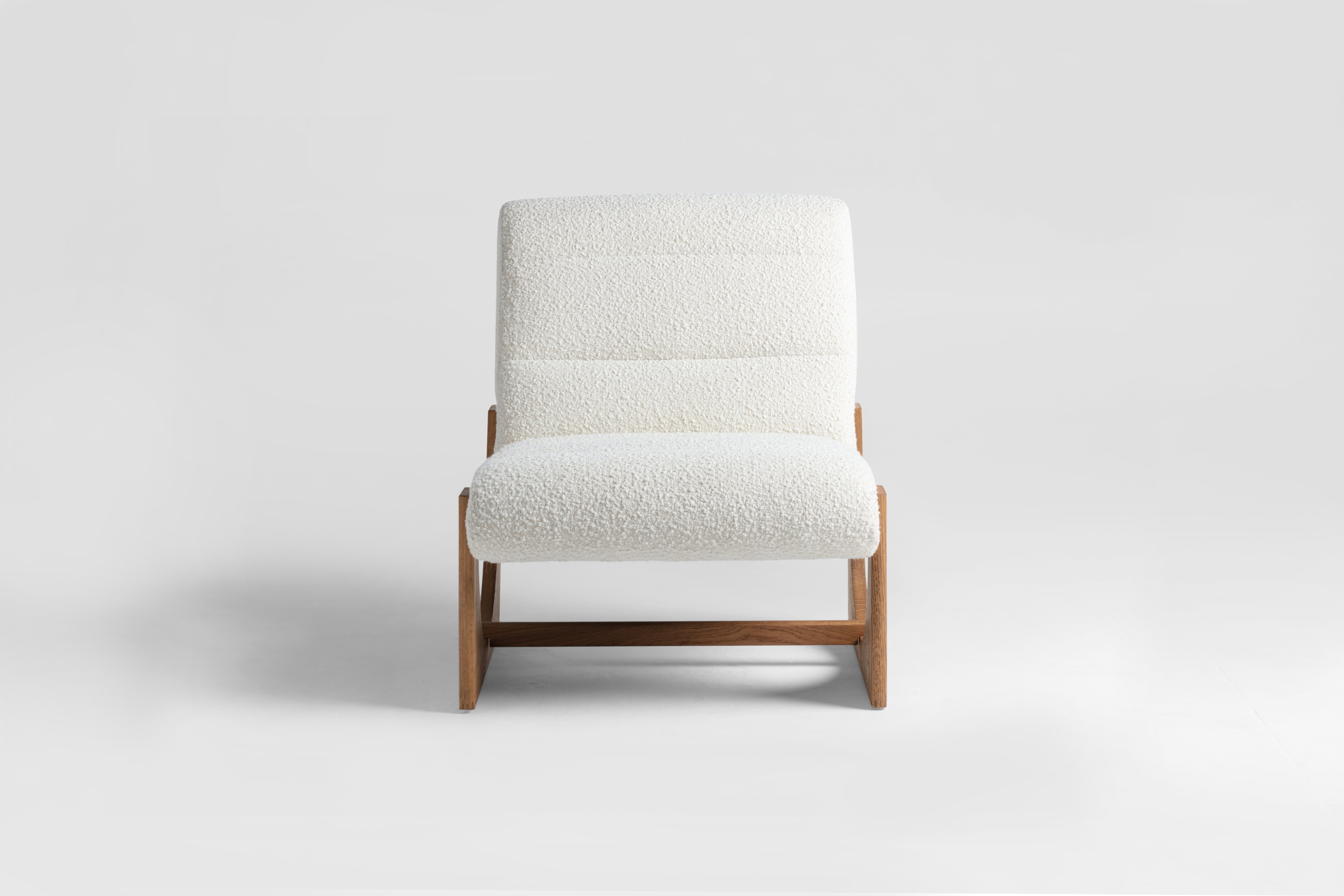 Arch lounge chair with Solid natural oak frame, Olana Off White Fabric - image 1