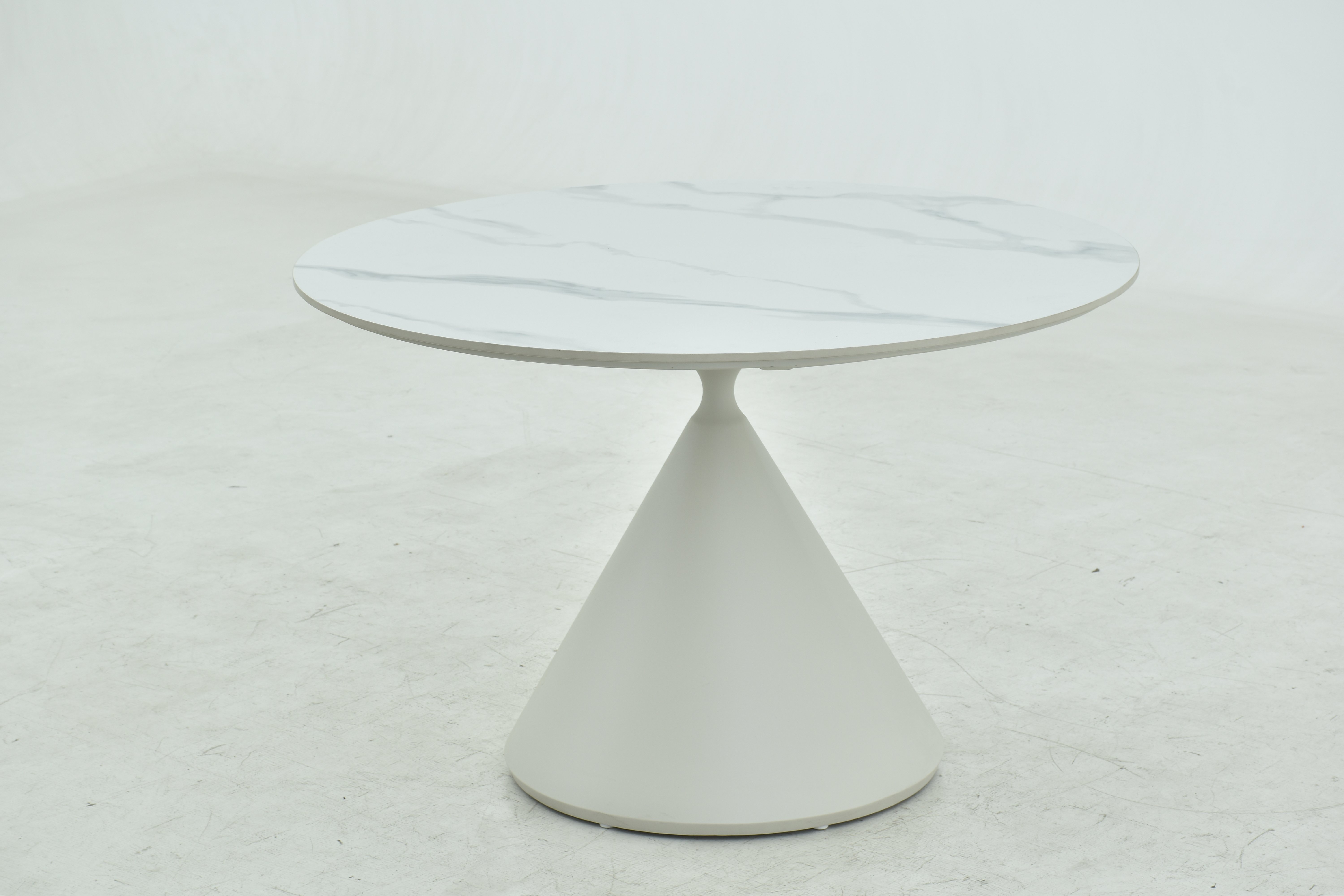 Mesa con superficie de trumpet y cuerpo de cerámica blanca, 120 cm. - image 1