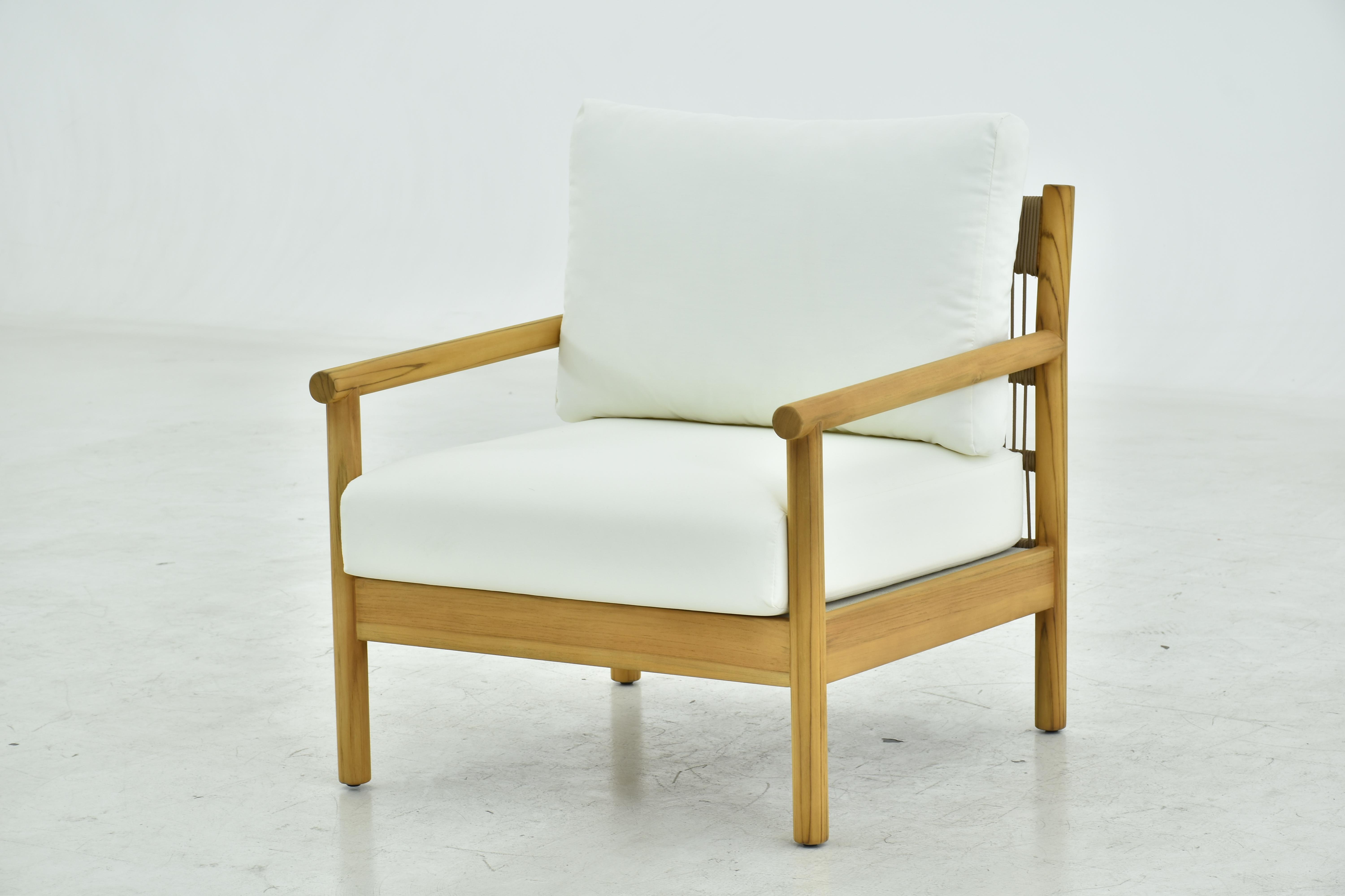 Poltrona Dora con marco de teca, tela AD1 color crema, tejido marrón. - image 1