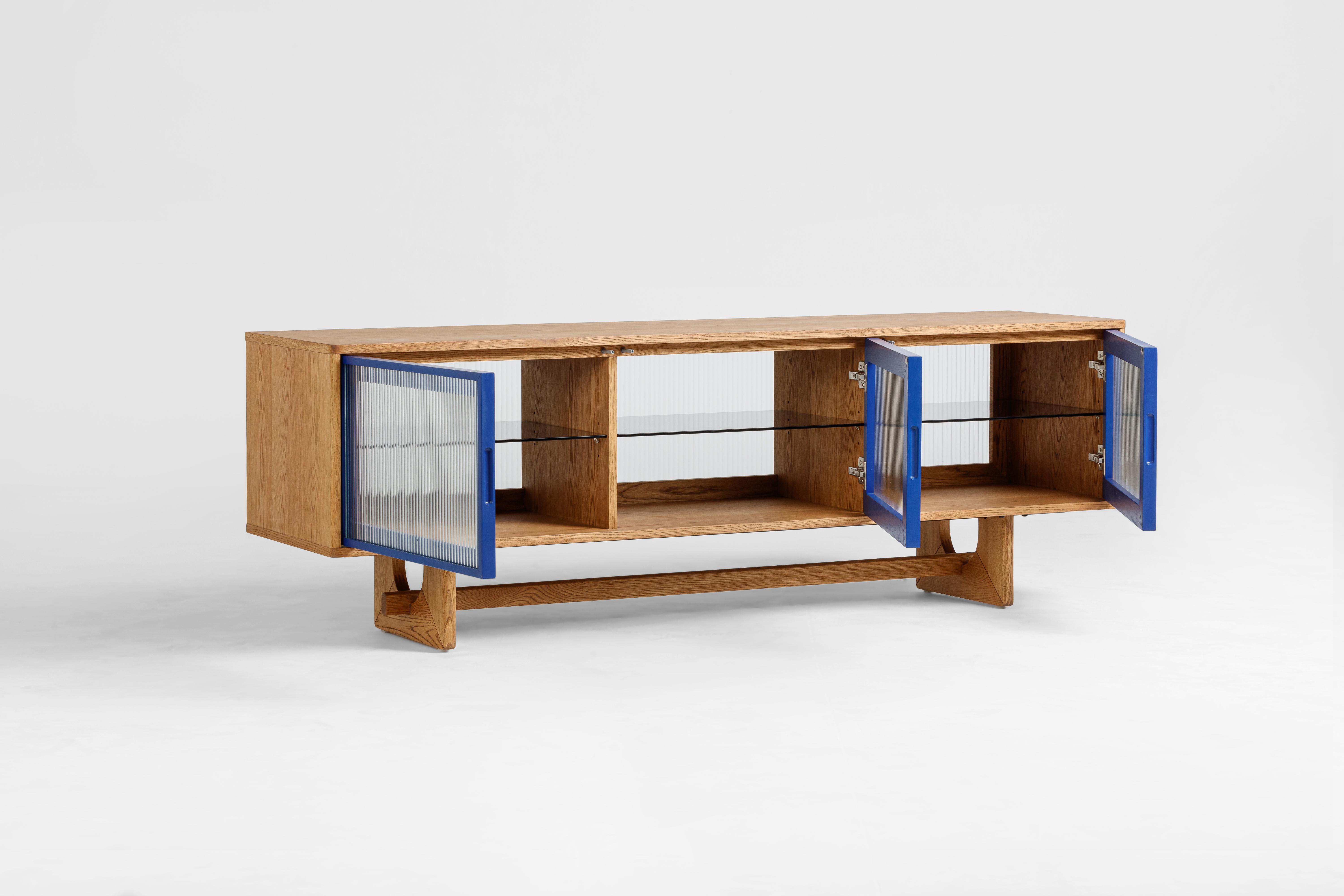Arch TV Unit v2 with Solid natural oak frame, Natural oak veneer body, Fluted glass panel, Blue trim, 180 cm - image 4